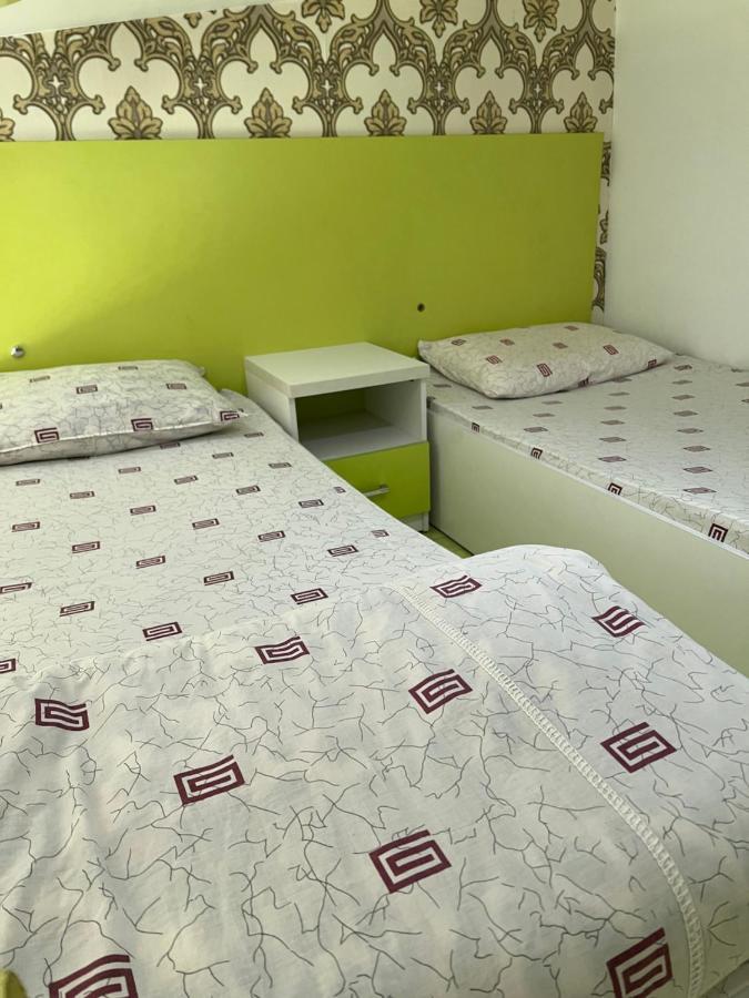 Anisa- Hostel Душанбе Екстер'єр фото