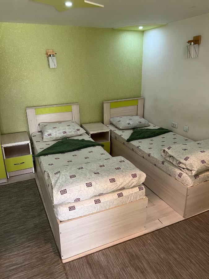 Anisa- Hostel Душанбе Екстер'єр фото