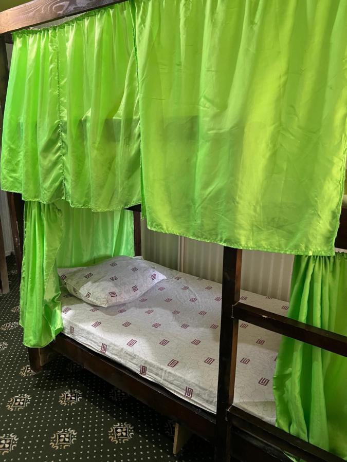 Anisa- Hostel Душанбе Екстер'єр фото